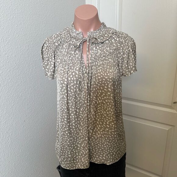 Cupcakes & Cashmere Satin Patterned Blouse Sz S - Picture 1 of 4